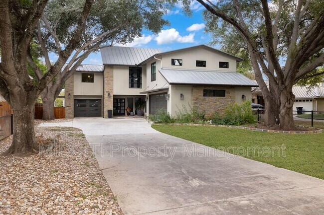 Building Photo - 180 Lake Ridge Dr