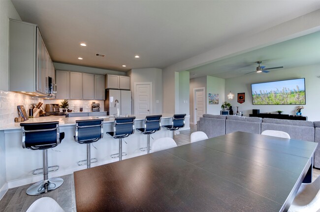 Building Photo - 3735 Rush Plns Ct