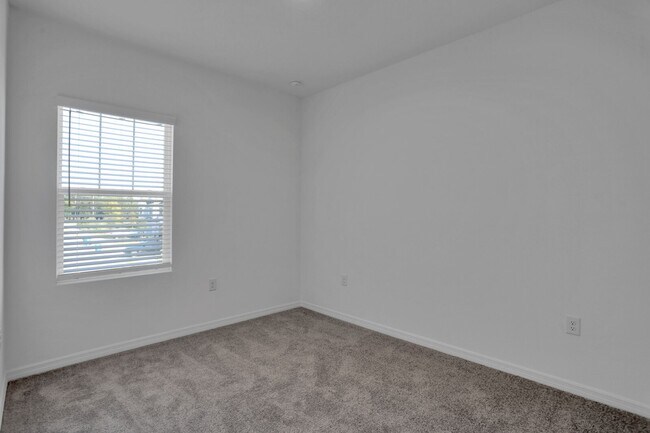Building Photo - 3/2.5 Townhome in Annie's Walk! 3D Virtual Tour Inside!