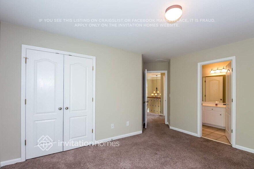 Building Photo - 3864 Lost Oak Dr NE