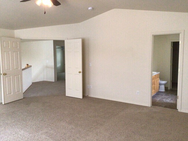 Building Photo - 3BD Home in Salmon Creek