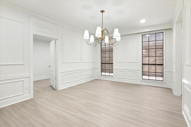 Building Photo - 4360 Thomas Ln