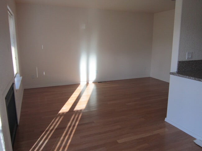 Building Photo - 1714 Lancaster Ave