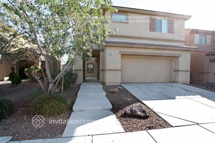 Building Photo - 4461 W Galapagos Ave