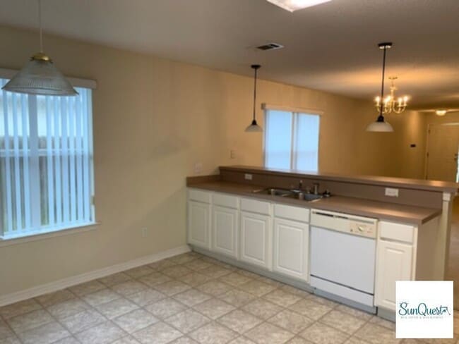 Building Photo - 5466 Cherub Cir