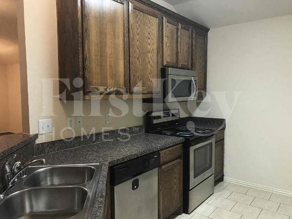 Building Photo - 1218 Jewel Ln