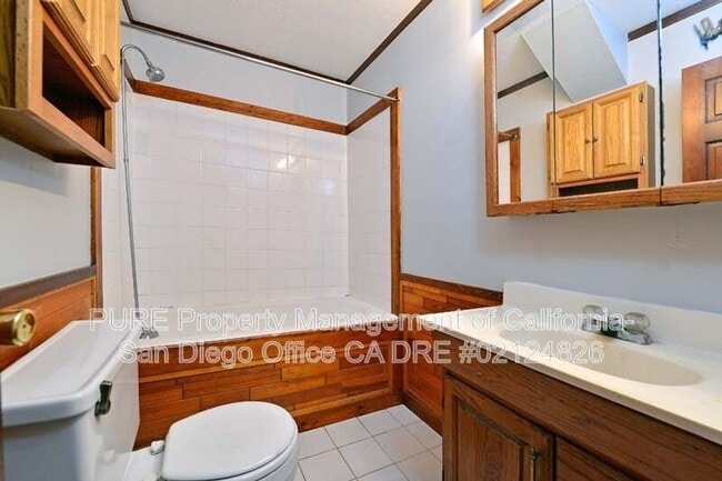 Building Photo - 1535 Meade Ave