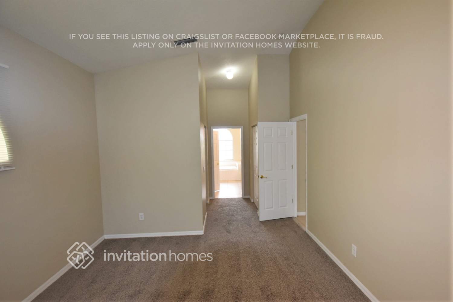 Building Photo - 12908 Lake Ventana Dr