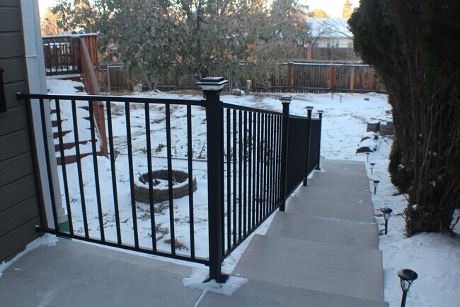 Building Photo - 7650 Conifer Dr