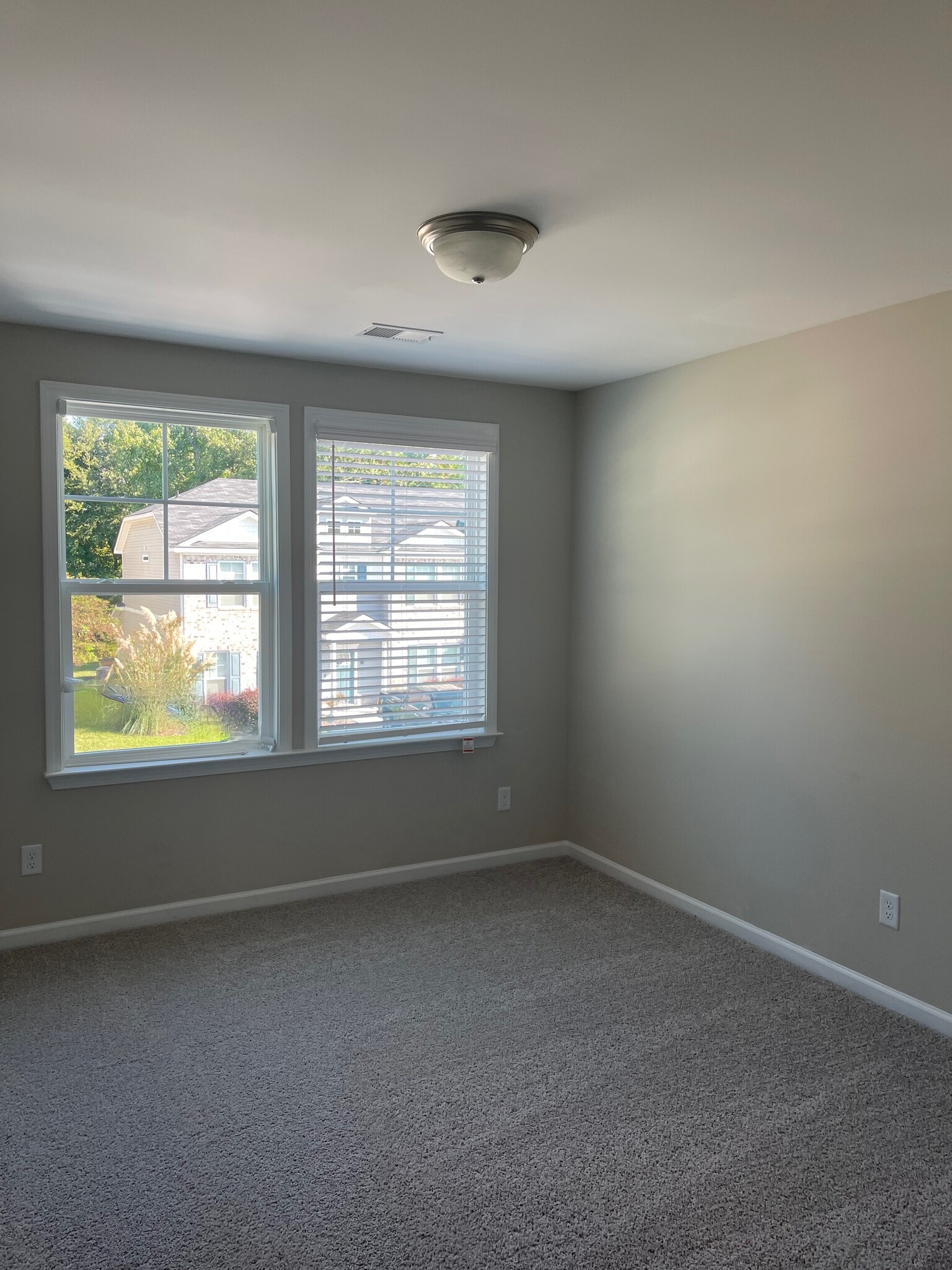 Guest bed 1 & 2 Identical - 102 Reese Way