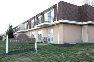 Building Photo - 321 -323 Shore Dr