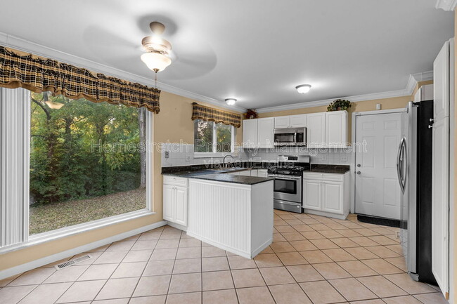 Building Photo - 11860 Shallowbrook Dr