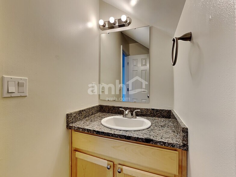 Building Photo - 18012 73rd Ave E