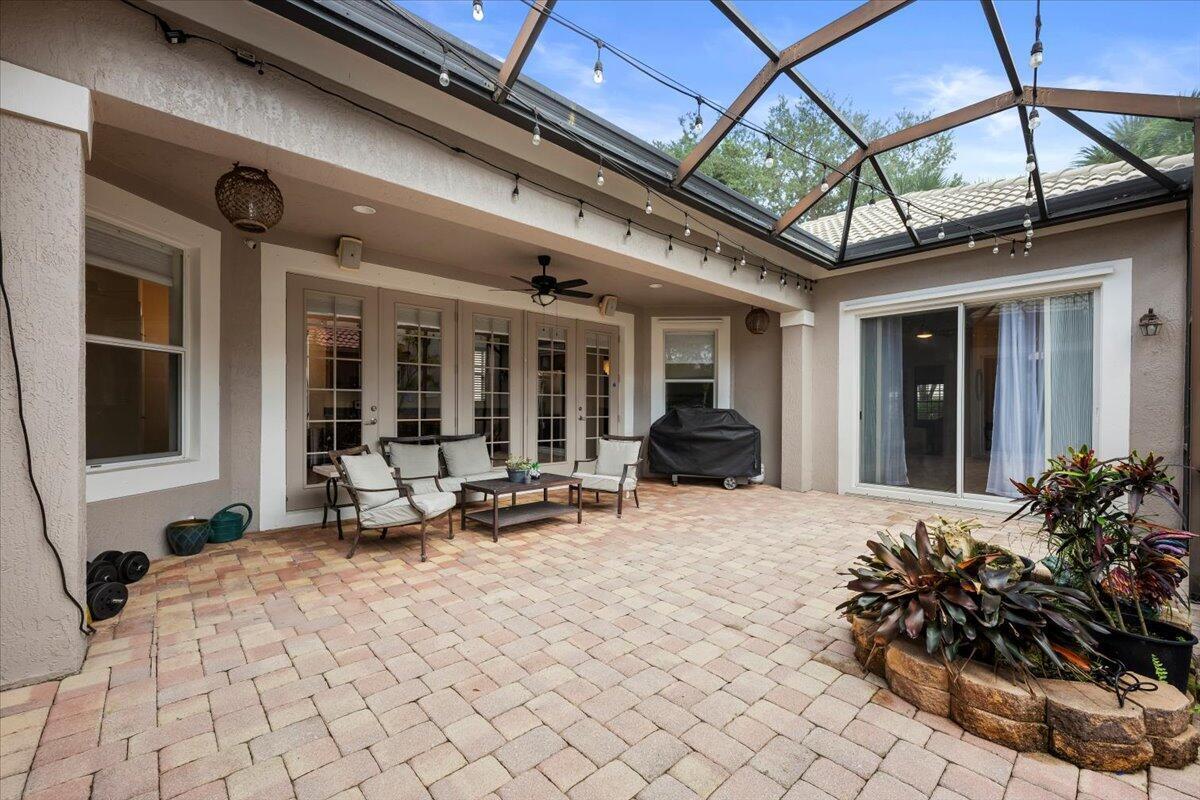 Building Photo - 8203 Calterra Dr