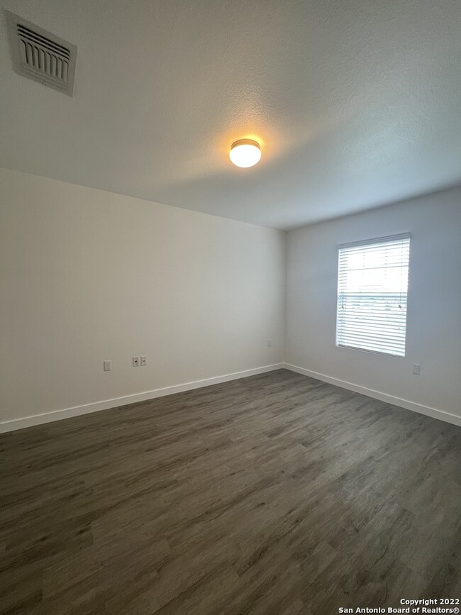 Building Photo - 9116 China Rose Dr