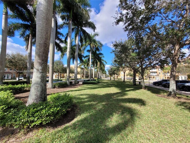 Building Photo - 863 SW 147th Ave