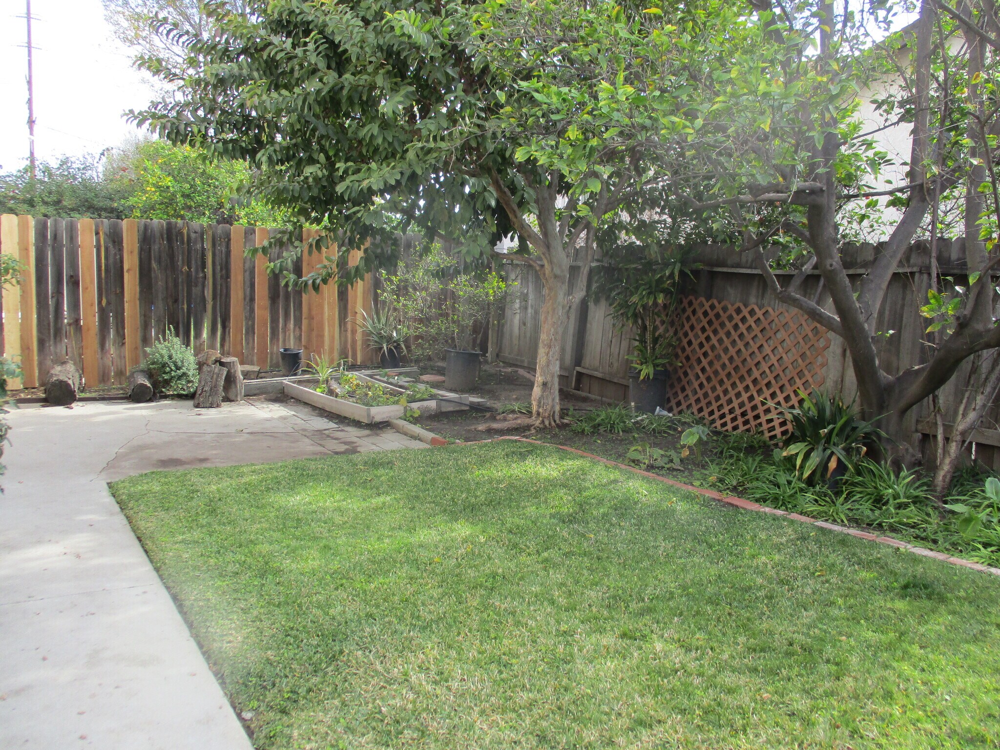 Building Photo - 22008 Lemarsh St