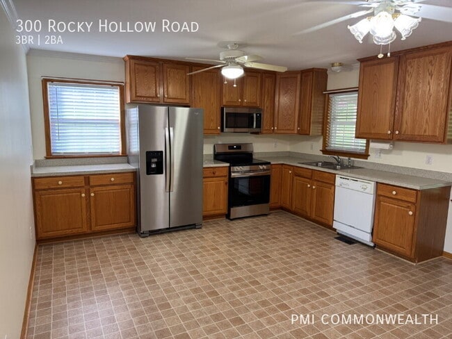 Building Photo - 300 Rocky Hollow Rd