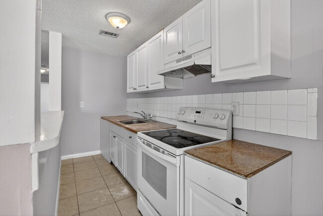 Building Photo - 1767 NW 55th Ave