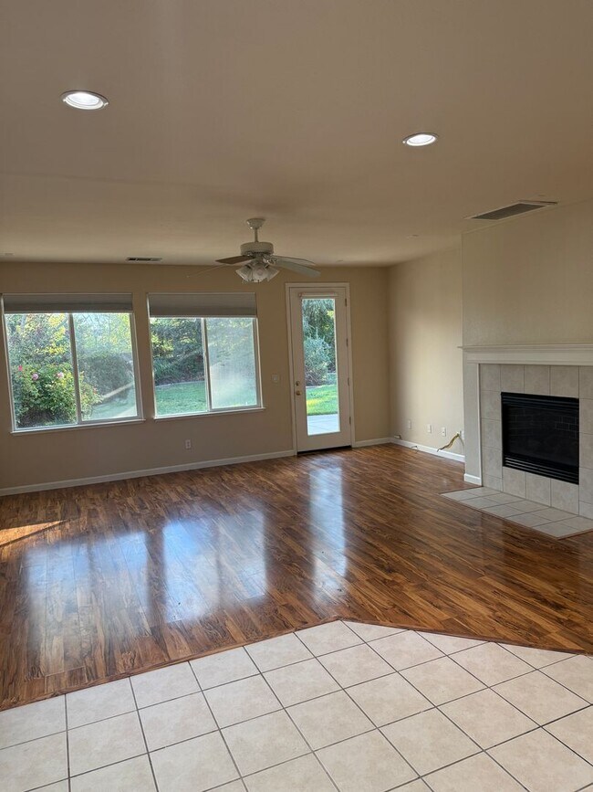 Building Photo - Park like setting