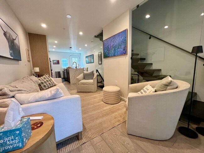 Building Photo - Gorgeous 3-Bedroom (or 2BR + Office) Townhome in the Heart of Northern Liberties! Available July ...