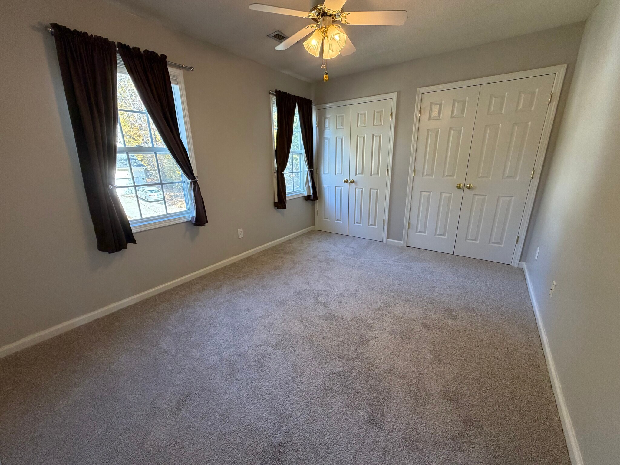 Bedroom 2 - All upper level rooms have new carpet and pad! - 6419 Woodmont Rd
