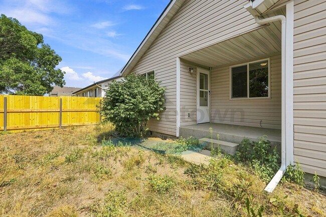Building Photo - 7533 N Winter View Dr