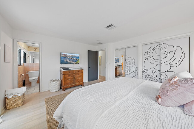 Building Photo - 1271 Morse Blvd