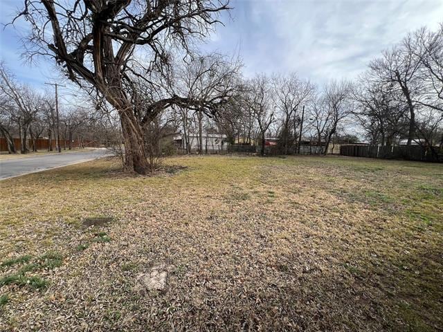 Building Photo - 1721 N Ross Ave