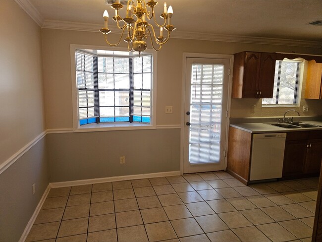 Building Photo - 3126 Caliente Ln