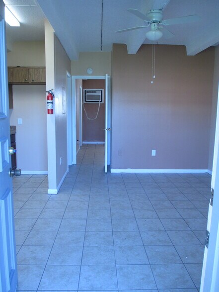 Building Photo - 1713 Dixon Blvd