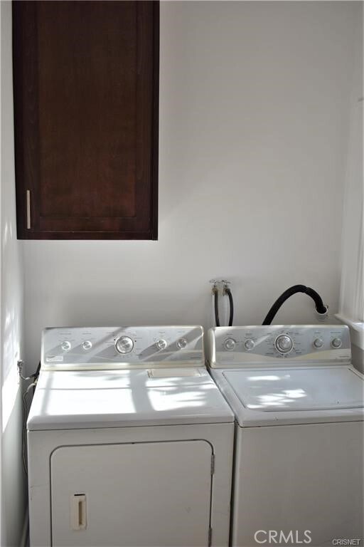 Building Photo - 908 Victoria Ave