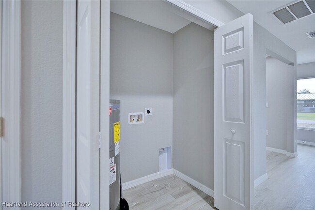 Building Photo - 275 Cumquat Rd NW