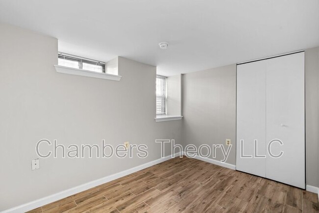 Building Photo - 1438 Meridian Pl NW