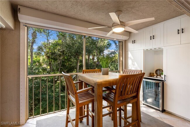 Building Photo - 829 Tanbark Dr