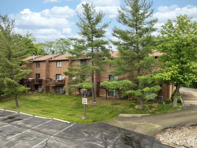 Building Photo - Creeks of Montgomery