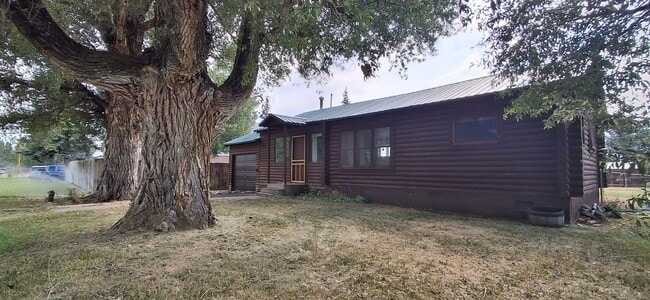 Primary Photo - 711 N Boulevard St