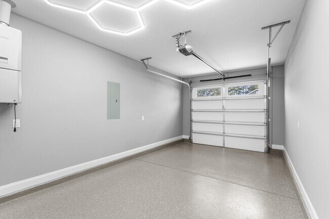 Building Photo - 113 ARBOR RIDGE CIR
