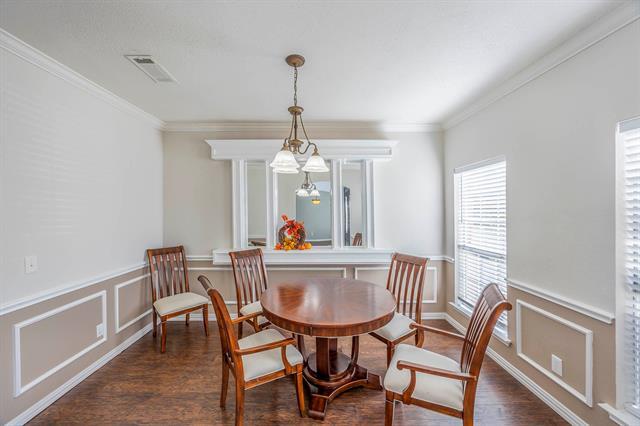 Building Photo - 2705 Trophy Dr