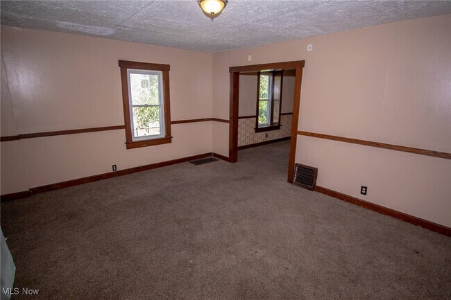 Building Photo - 181 Chittenden St