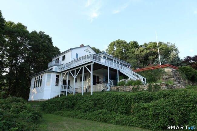 Building Photo - 12 Arcadia Rd