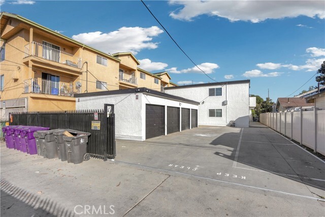 Building Photo - 1075 Molino Ave