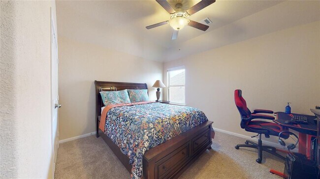 Building Photo - 28511 Pleasant Forest Dr