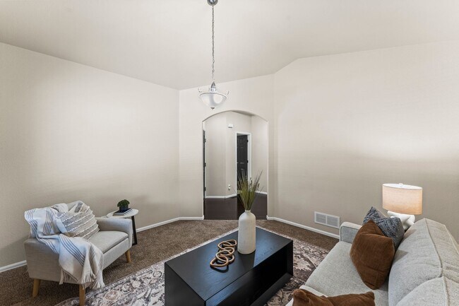 Building Photo - Wonderful Home