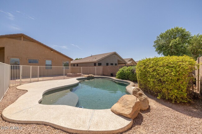 Building Photo - 3096 E Kingbird Pl