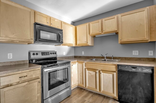 Building Photo - Oakwood Grove