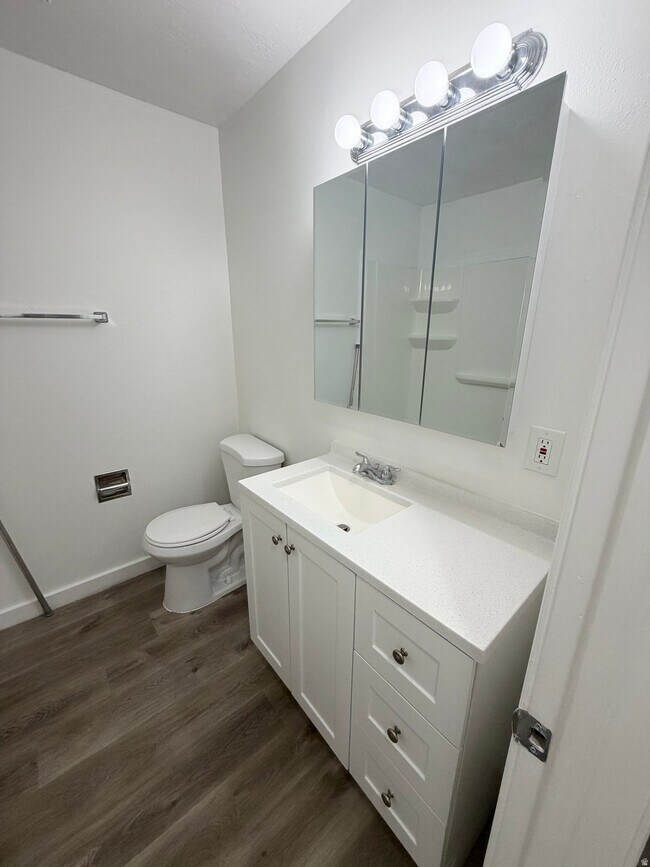 Building Photo - 1535 W 3395 S