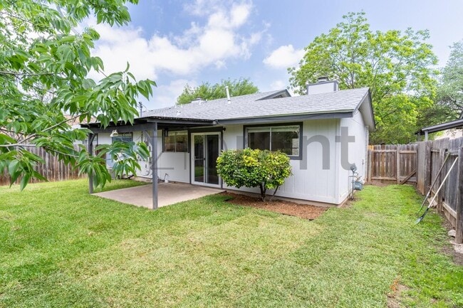 Building Photo - 2311 Singletree Ave