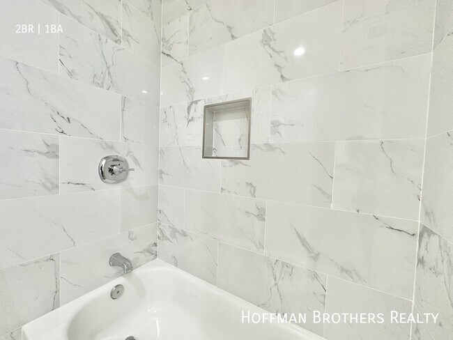 Building Photo - 1207 S La Cienega Blvd