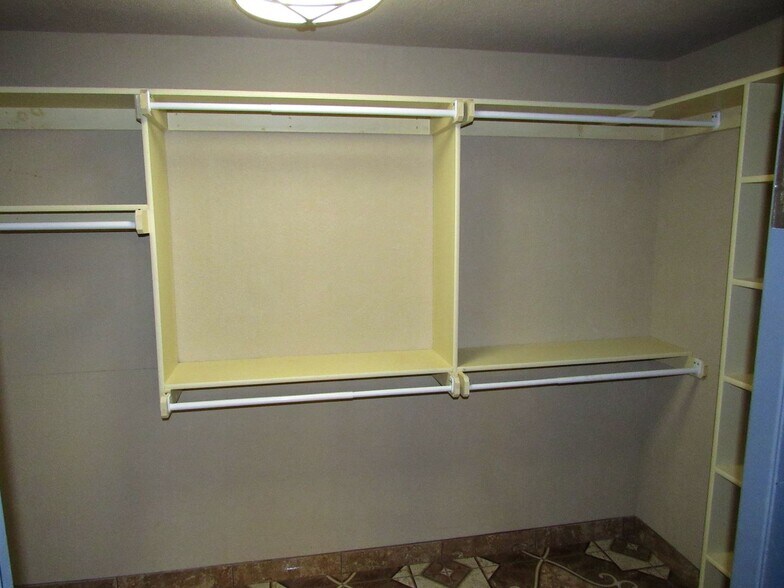 Building Photo - 7709 NW 21st St